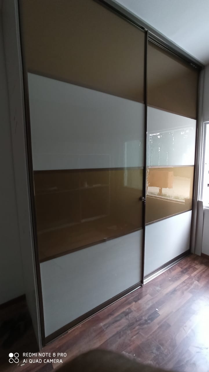 lowest-price-lacquer-glass-wardrobe-designs-in-gurgaon-gurugram-best-price-cheapest-price-glass-wardrobe-gurgaon-india